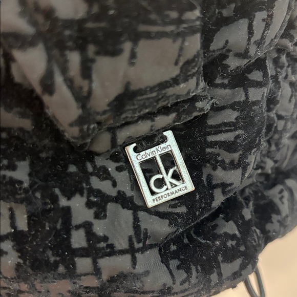 🖤 CALVIN KLEIN Performance Textured Puffer Vest – Black – Size L - Picture 7 of 10